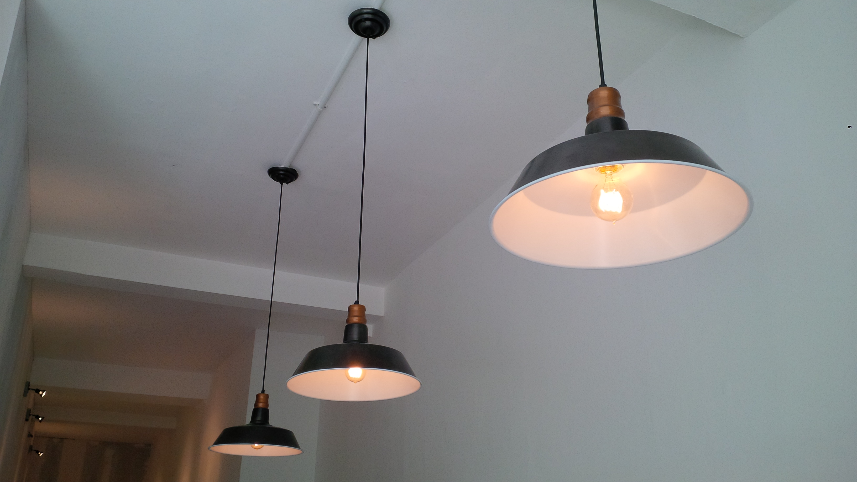 http://www.newwaveelectrical.co.uk/wp-content/uploads/2015/11/IMG_20150501_143020.jpg
